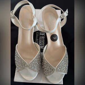 De Blossom Collection White Embellished Heels